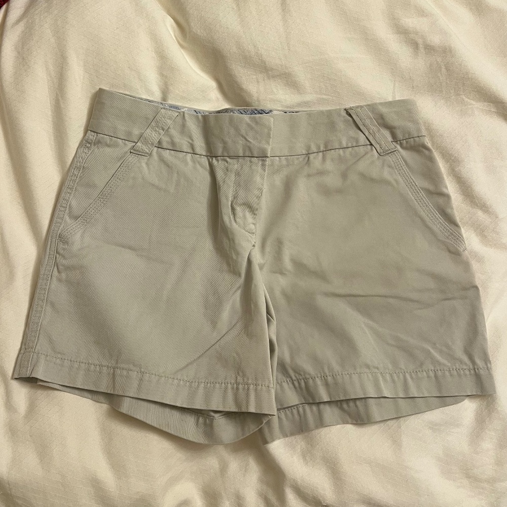 J CREW | Women's Classic Twill Chino Shorts | Size 6 | Khaki